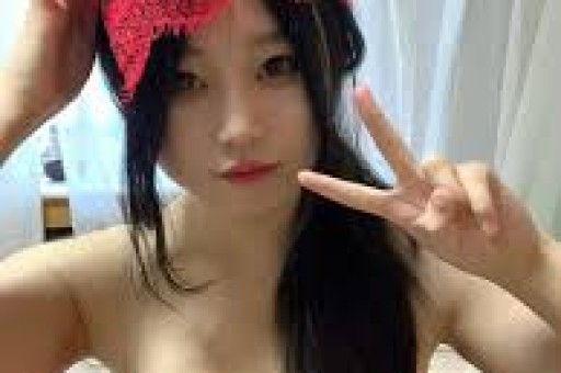 热搜压不住了！顶流男星下场开撕 女明星道歉后黑历史被扒