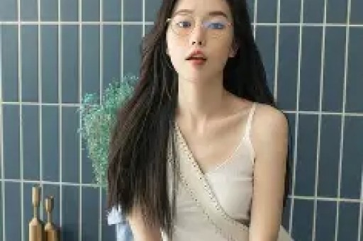 46岁凌潇肃：和姚晨离婚后娶唐一菲如今儿女双全成人生赢家