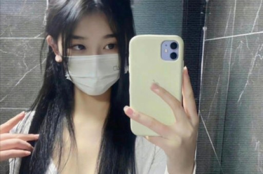 江疏影39岁凭“脚毛”上热搜背后藏着内娱对中年女星最大的傲慢