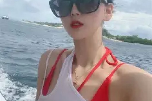 阿里敲钟人何宁宁：电商转型不是刻意的我想面包和精神兼得