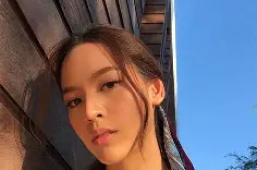 8位女网红被曝私生活混乱！项思醒脚踏多条船青青有两个富主人